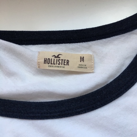 Hollister Graphic T-Shirt - Picture 7 of 7